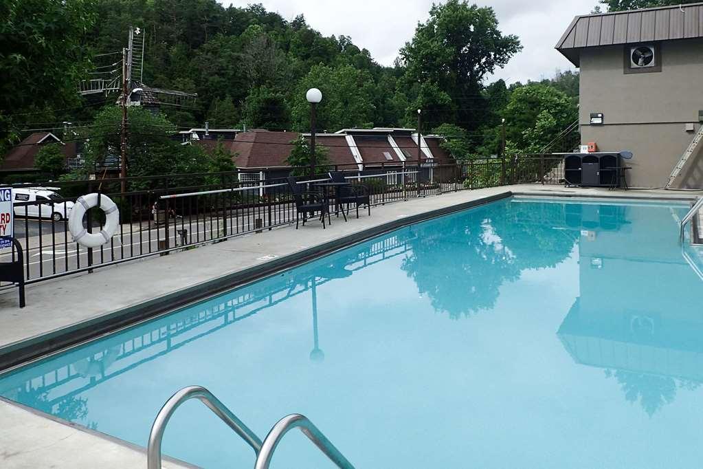 Hotel Clarion Pointe Downtown Gatlinburg Udogodnienia zdjęcie