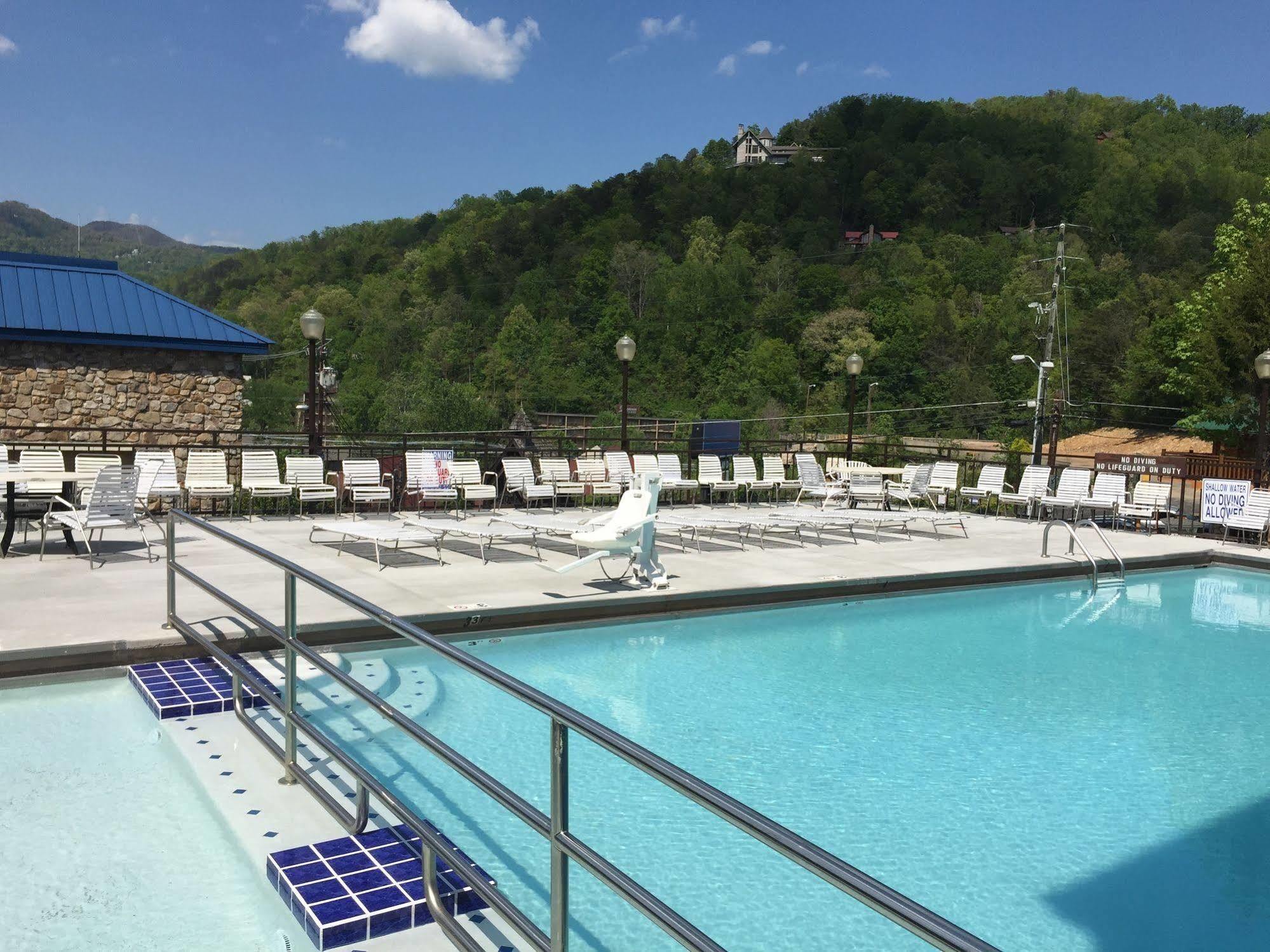 Hotel Clarion Pointe Downtown Gatlinburg Zewnętrze zdjęcie