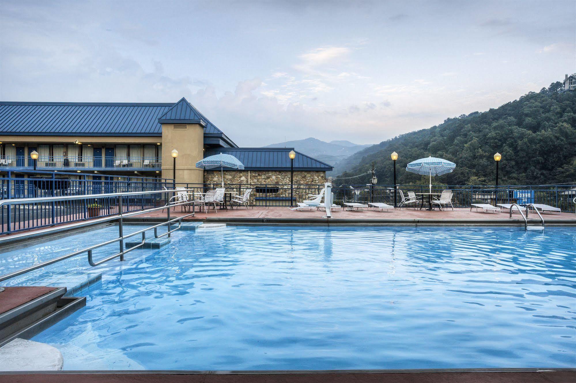 Hotel Clarion Pointe Downtown Gatlinburg Zewnętrze zdjęcie
